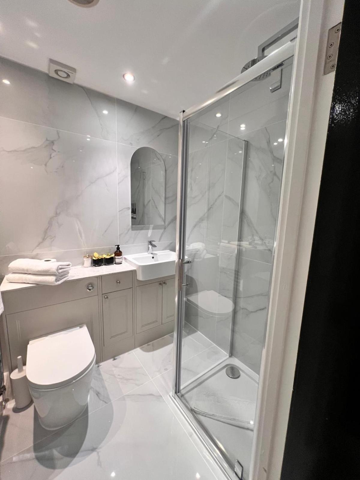 לונדון Elegant 1 Bedroom Flat Near Harrods מראה חיצוני תמונה